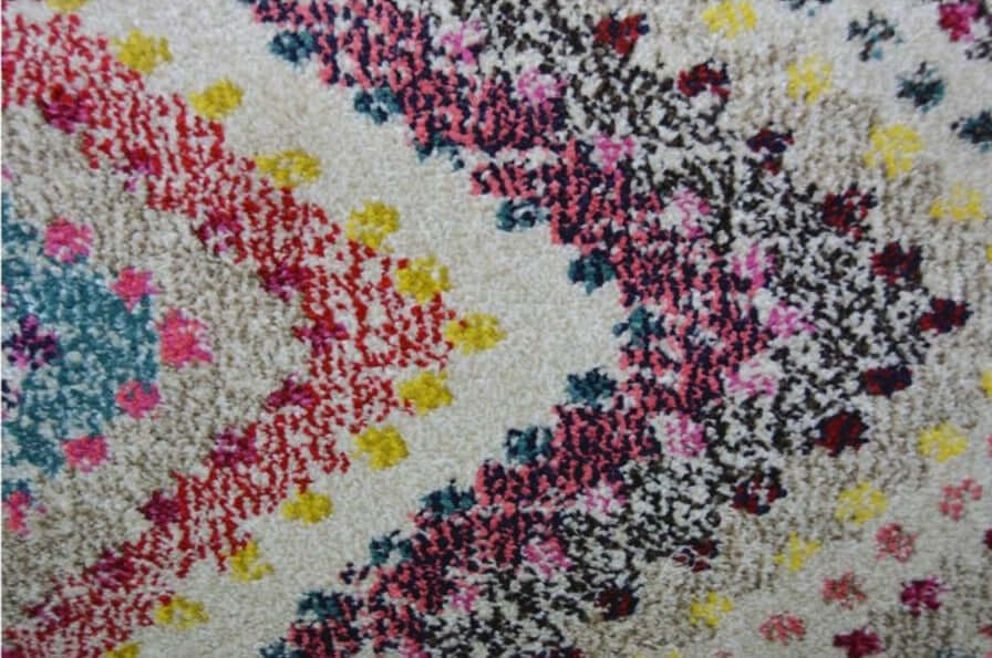 Colourful Diamond Rug with Geometric Patterns and Soft Texture for Home Decor