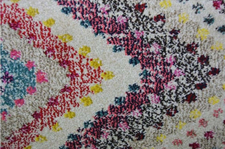 Colourful Diamond Rug with Geometric Patterns and Soft Texture for Home Decor
