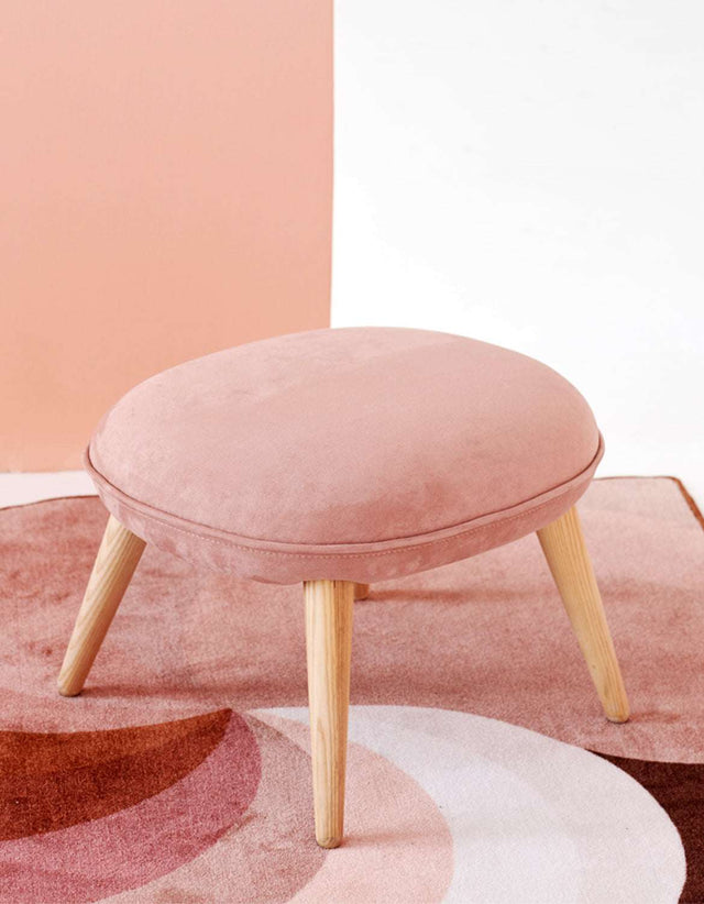Le Di Vita Pink Dressing Table Stool with Wooden Legs for Stylish Bedroom Decor