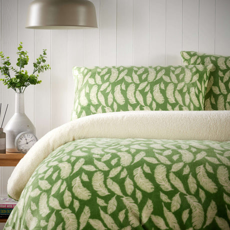 OLIVIA ROCCO Duvet Set featuring a green leaf pattern on a soft fabric for a cozy bedroom decor