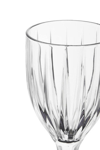 Orsina elegant wine glasses with a refined ribbed design perfect for stylish dining