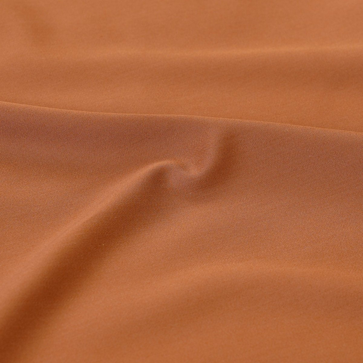 SHEET STORY Fitted Sheet in warm terracotta colour, soft and breathable fabric for a comfortable night's sleep