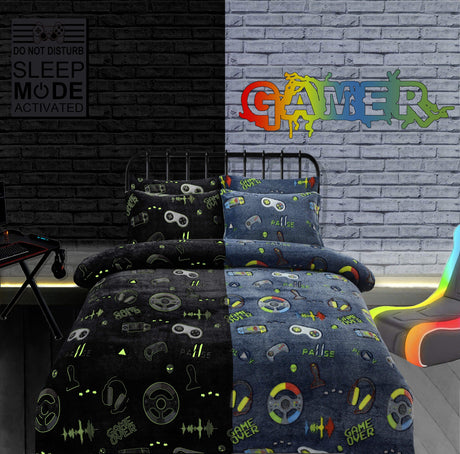 OLIVIA ROCCO Fleece Duvet Set featuring a gamer theme with console graphics and vibrant colours