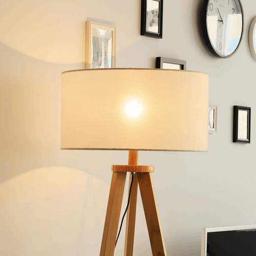 HOMCOM Modern Wooden Tripod Floor Lamp with Shelf HOMCOM