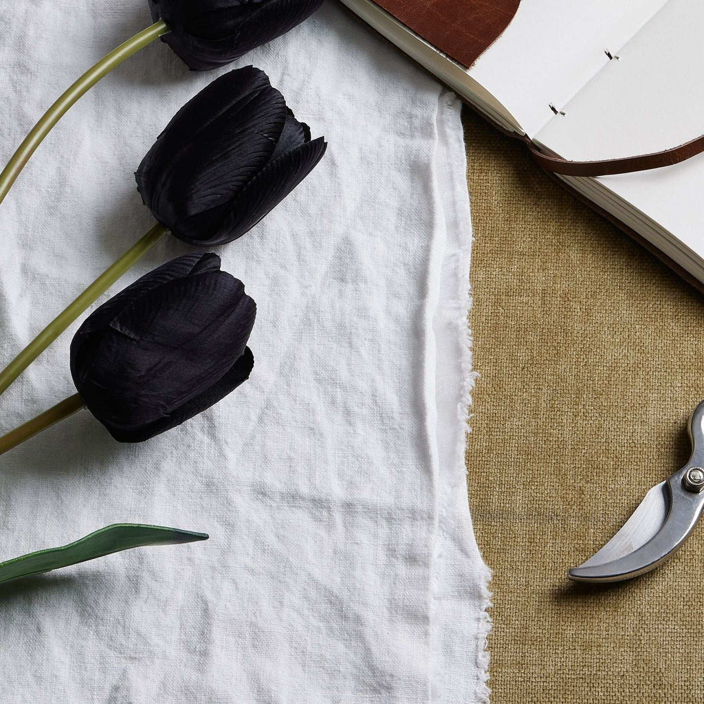 Shades 4 Seasons Triple Tulip Stem - Lifelike Black Shades 4 Seasons