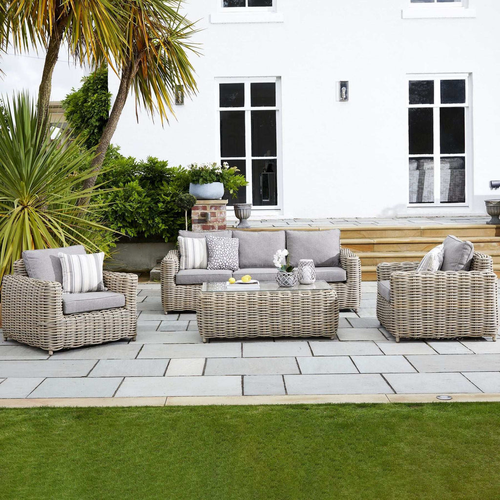 Amalfi Collection Outdoor Five Seater Set BEIGE METAL Shades 4 Seasons