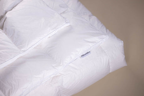 PillowPillow Goose Down Duvet with a soft, fluffy texture for a comfortable night's sleep