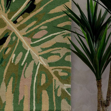 Stylish Orsina Green Rug with Leafy Design, Perfect for Adding Colour to Your Home Decor