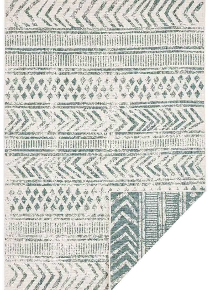Stylish Green Rug featuring geometric patterns for contemporary home decor