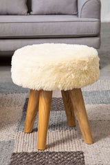 Soft Orsina Grid Design Rug in neutral colours, enhancing living room decor with its stylish pattern