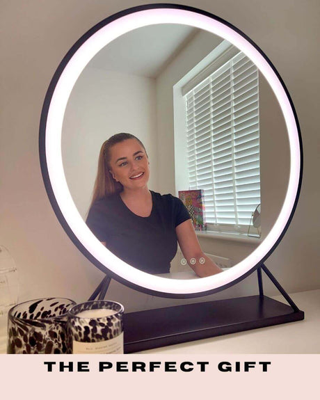 Hollywood Mirror with LED lights, perfect for makeup application and illuminating your space