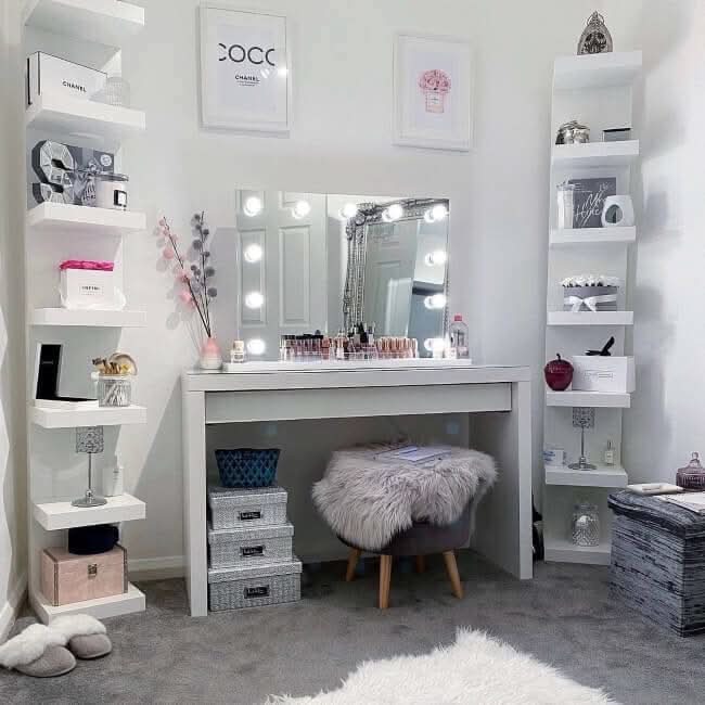 Elegant Hollywood Mirror on a stylish vanity for perfect makeup application and elegant room decor