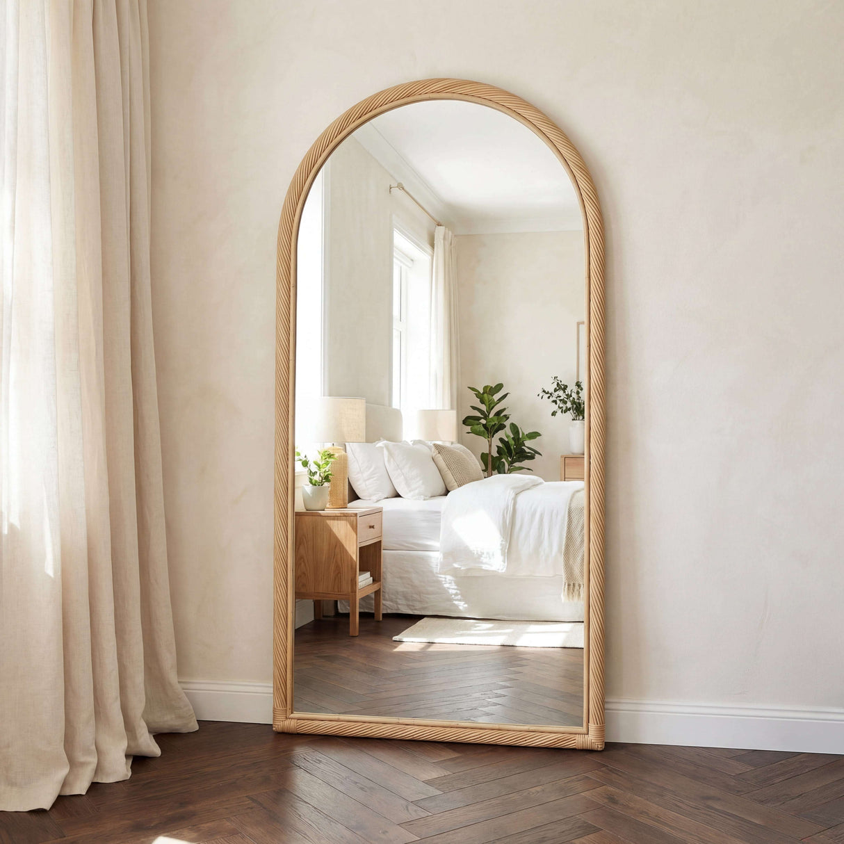 Bali Concept Arched Wall Mirror with Natural Wood Frame for Elegant Bedroom Decor