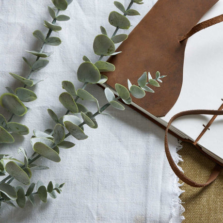 Shades 4 Seasons Realistic Eucalyptus Spray - Single Stem Shades 4 Seasons