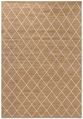 Stylish Jute Rug with a Geometric Diamond Pattern in Natural Beige Tones for Home Decor