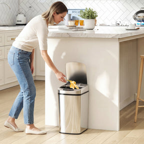 Wise Galleria Kitchen Bin with a sleek design, ideal for modern kitchens and efficient waste disposal
