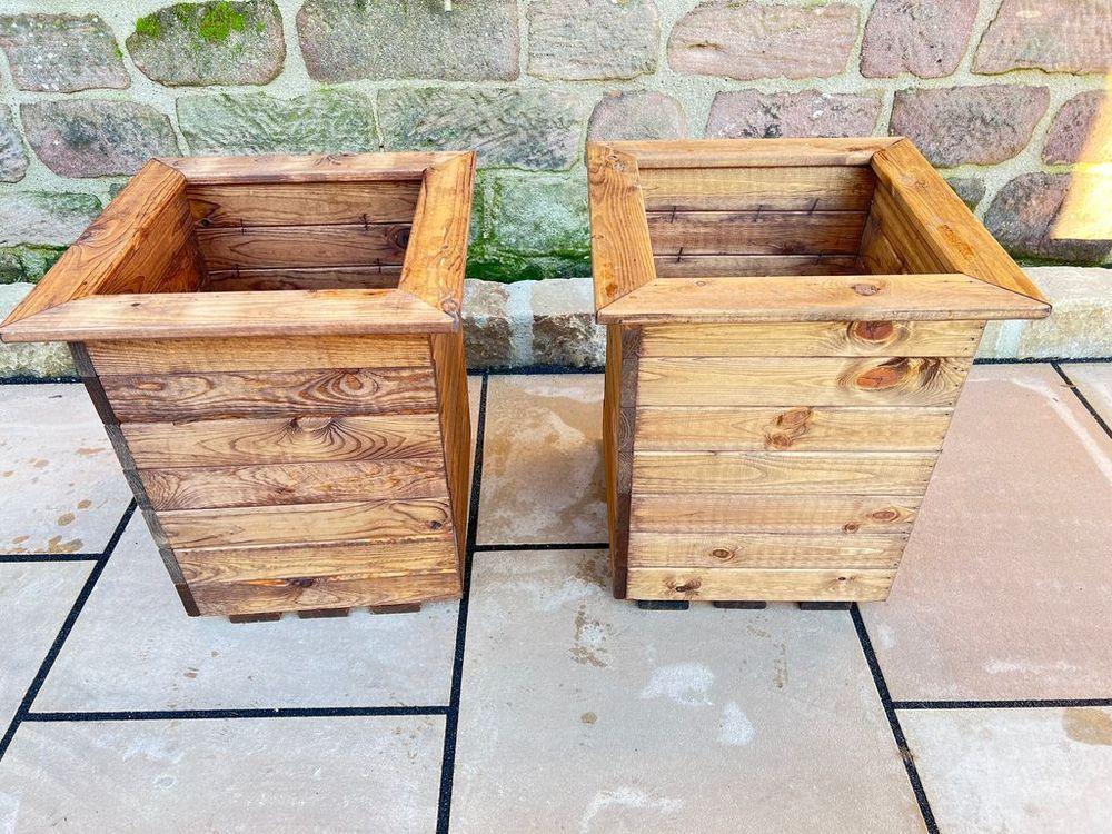 Large Windsor Planter 2 pc Charles Taylor Trading