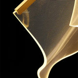 Nisu Home modern Light Pendant with an elegant design, featuring a mesh structure and gold accents