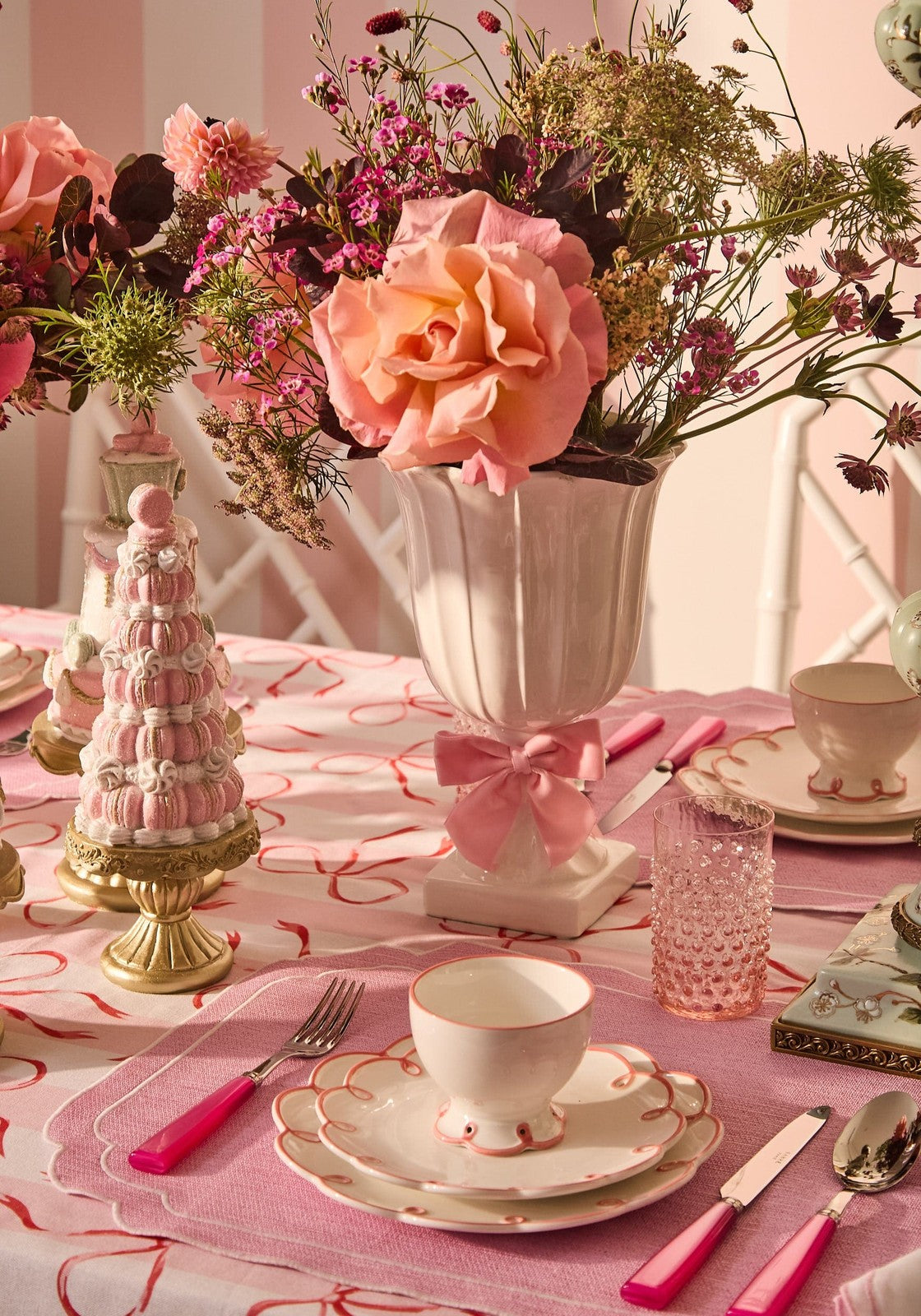 Casa by Josephine Jenno Lunch Plate set on a beautifully decorated dining table with floral arrangements
