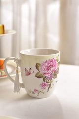 Elegant floral mug from London Boutique Lifestyle, part of a beautiful Mug Set for tea or coffee lovers