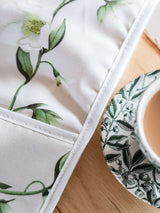 Stylish floral design Avalon Home UK Oven Glove for safe handling of hot dishes