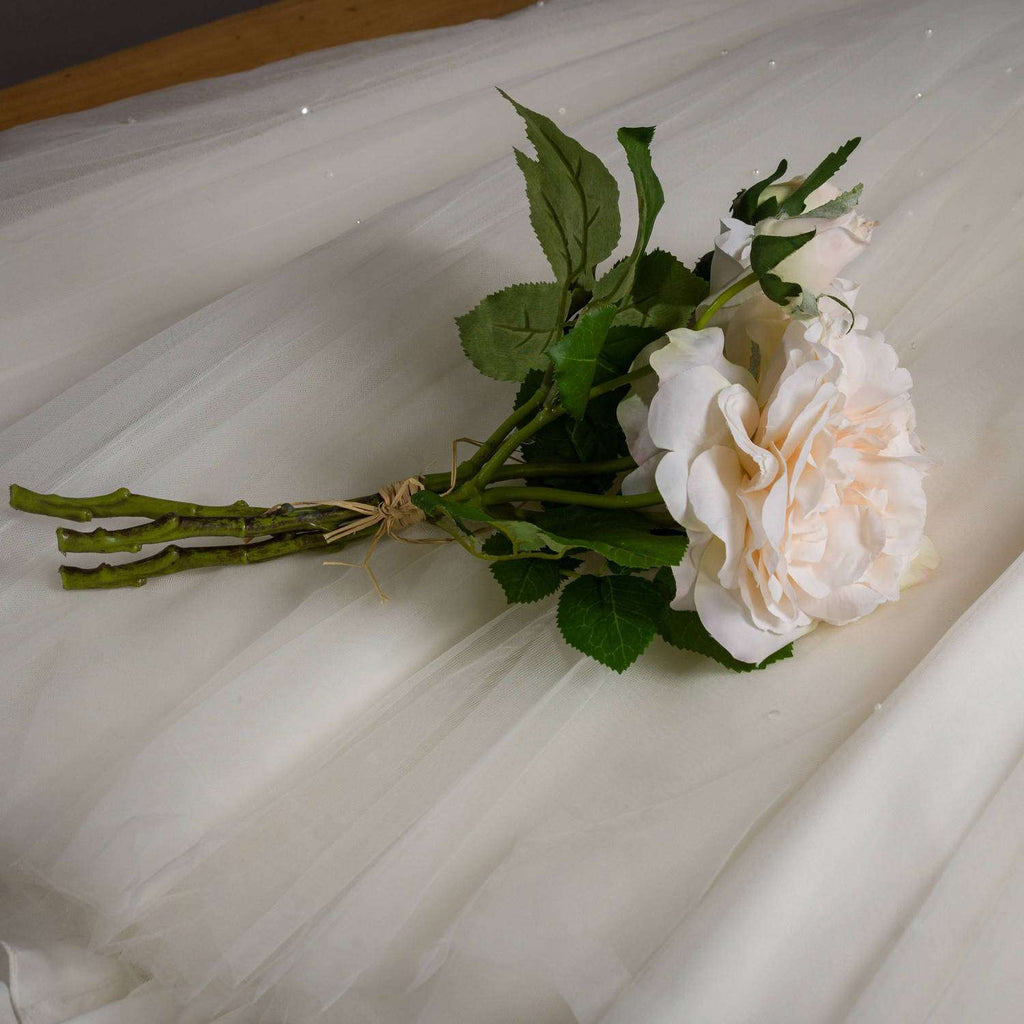 Peachy Cream Short Stem Rose Bouquet Shades 4 Seasons