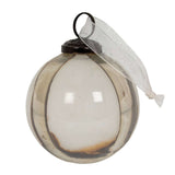 Elegant set of baubles in glass with a vintage finish and silver ribbon for Christmas decorations