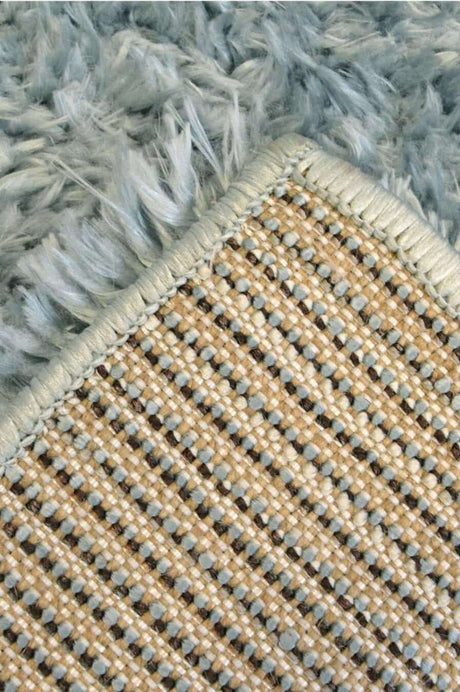 Soft Shaggy Rug with Plush Texture and Woven Border for Comfortable Interiors