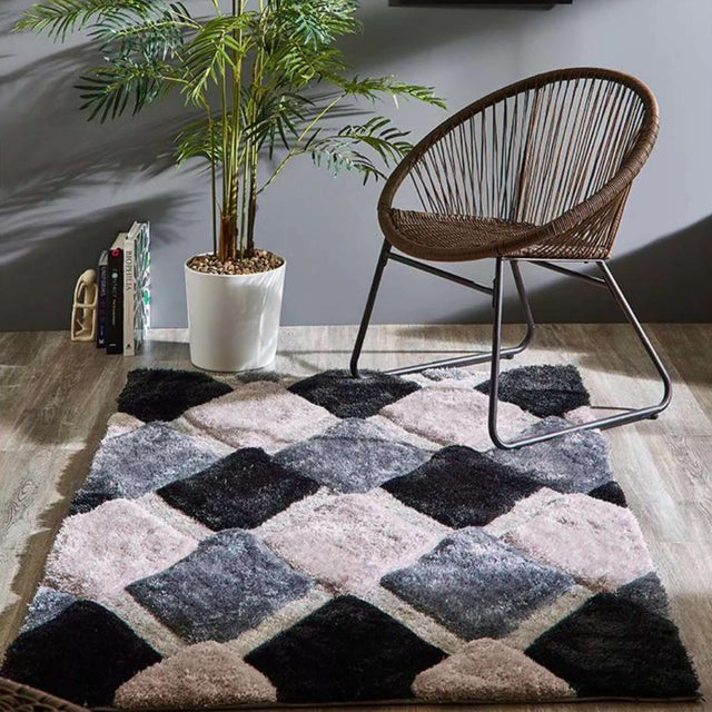 Stylish Shaggy Rug in geometric pattern, perfect for modern living spaces with comfortable seating