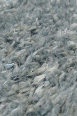 Soft Shaggy Rug in Grey with Plush Texture for Comfortable Home Decor