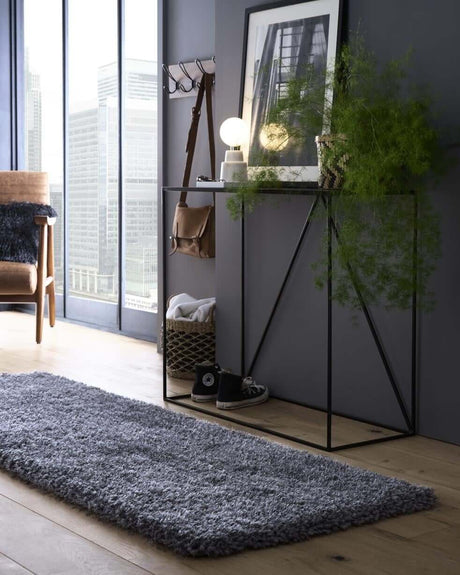 Stylish Shaggy Rug in Grey, perfect for adding comfort to modern home interiors