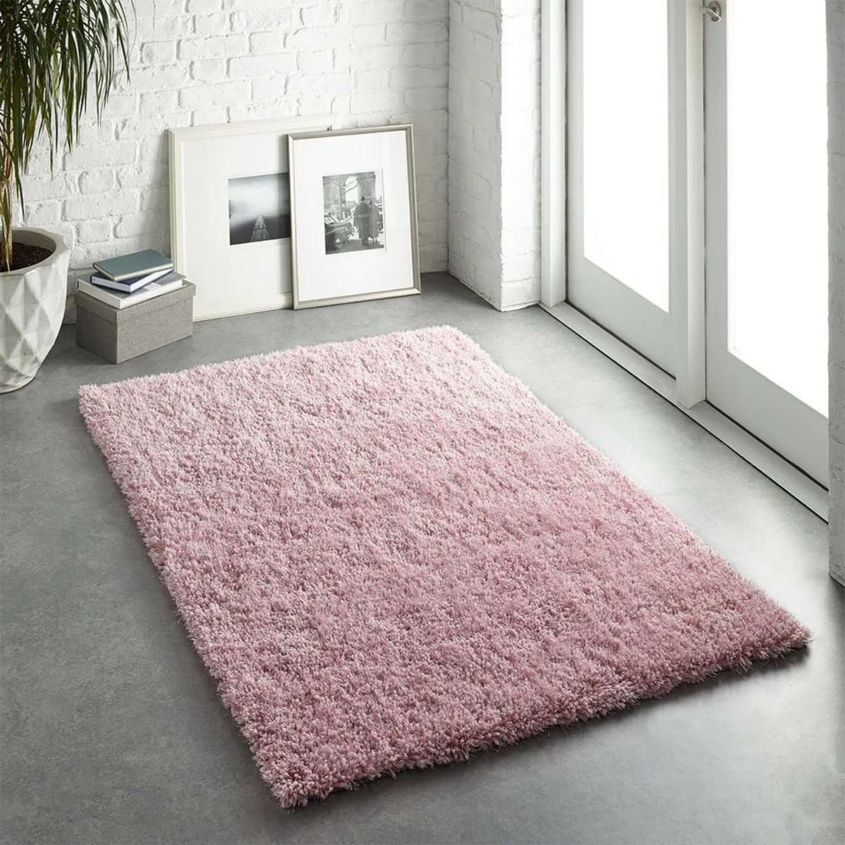 Soft Pink Shaggy Rug enhancing the modern interior with a plush texture and comfort