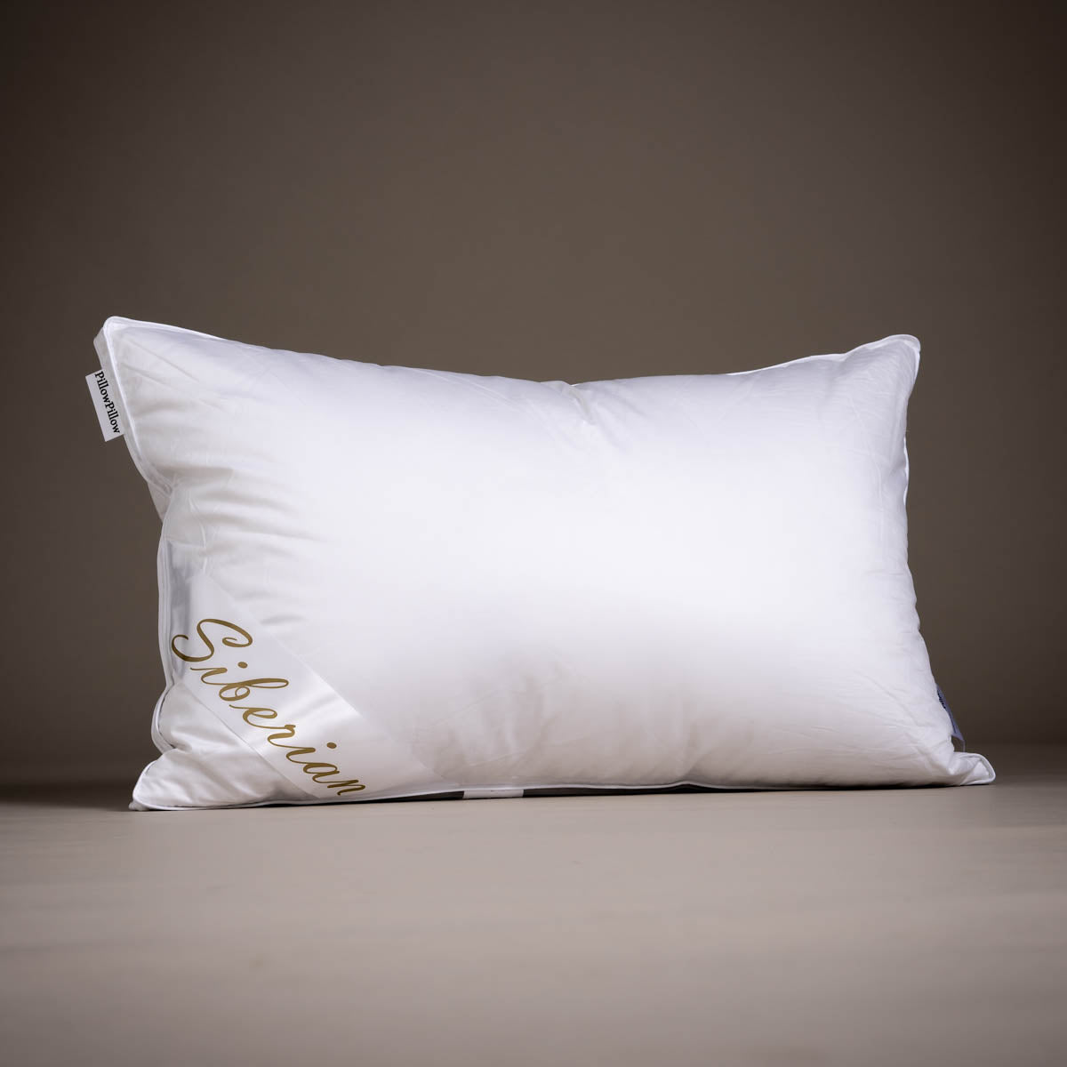 PillowPillow Goose Down Pillow with soft, fluffy filling for comfortable sleeping