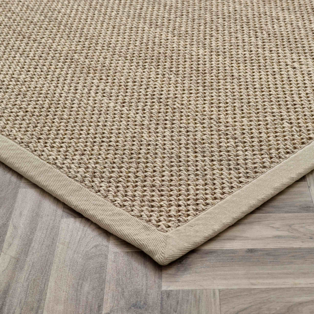Natural Sisal Rug with Textured Weave and Neat Bound Edges for Stylish Interiors