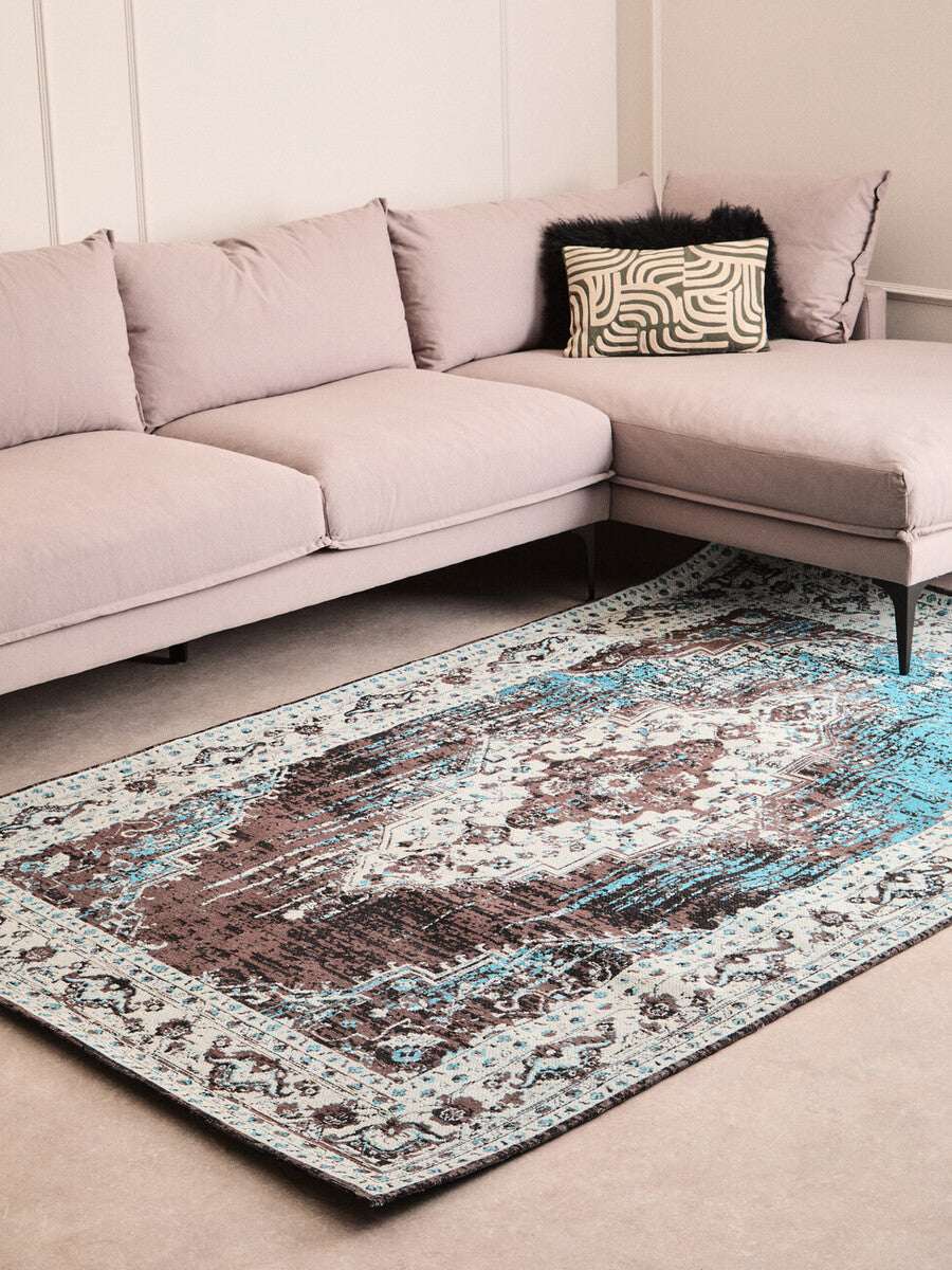 Stylish Orsina Teal Rug with Intricate Patterns, Perfect for Adding Elegance to Your Living Space