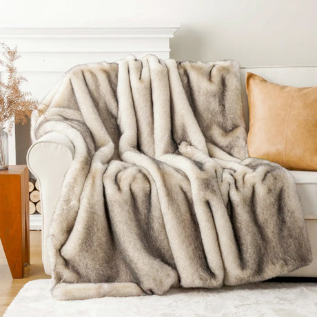 Soft Nisu Home Throw Blanket in Beige and Cream for Cozy Living Room Decor
