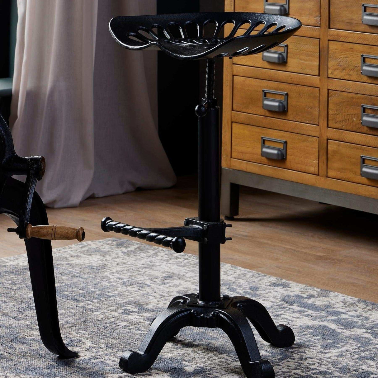 Shades 4 Seasons Black Adjustable Tractor Seat Stool Shades 4 Seasons