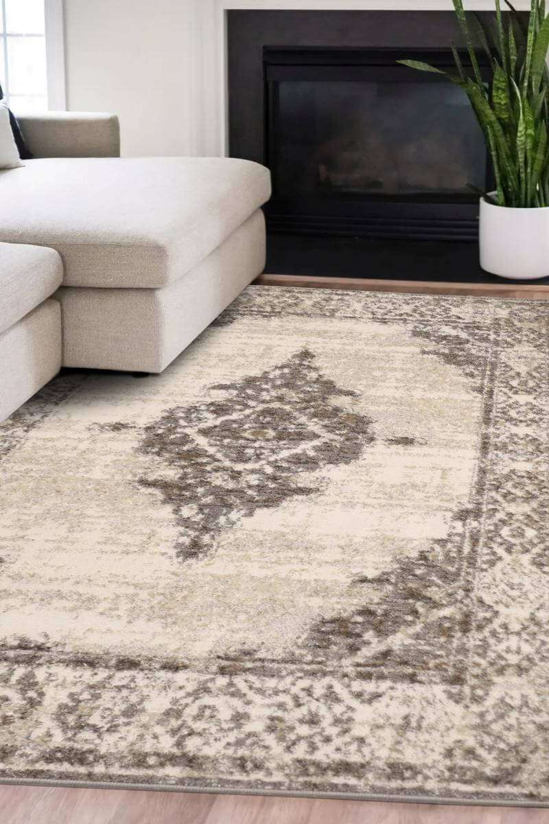 Elegant Traditional Rug in cream and grey tones, ideal for enhancing living room decor