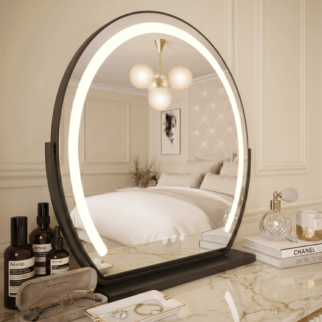 Hollywood vanity mirror with soft LED lighting and sleek design, perfect for elegant make-up applications