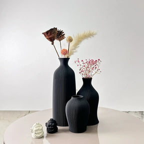 Nisu Home Black Ribbed Vases Set for Elegant Floral Arrangements and Home Decor
