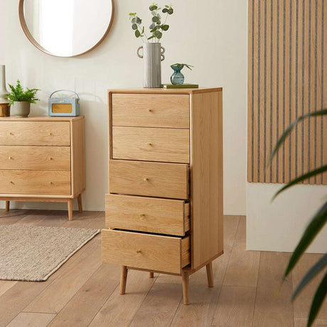 Fishe and Lilly Tallboy Chest of Drawers in Light Wood Finish with Five Spacious Drawers
