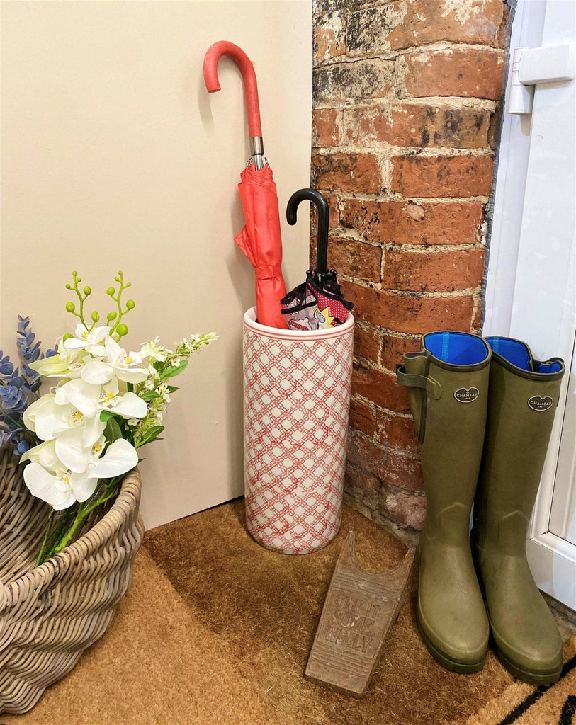 Red and White Daisy Chain Umbrella Stand - Shades 4 Seasons